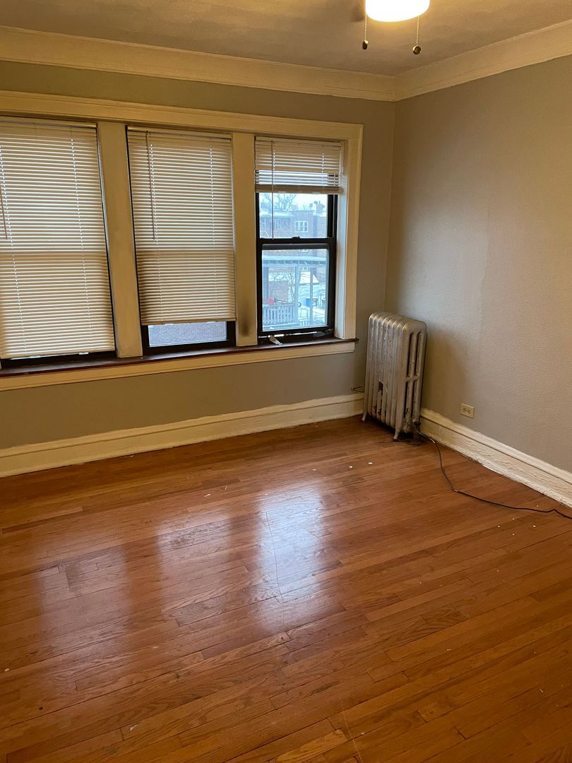 Chicago Apartment: 7264-66 S Constance Ave.