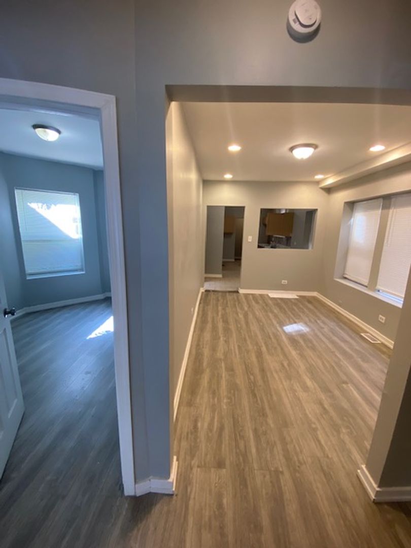 Chicago Apartment: 7314 S. University