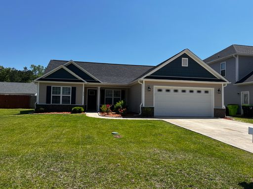 Beautiful home in Croatan Crossing – photo 1