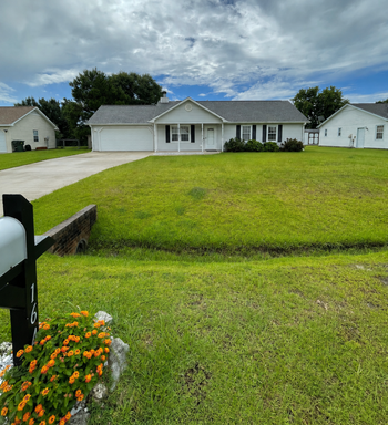 Beautiful Home in Hubert