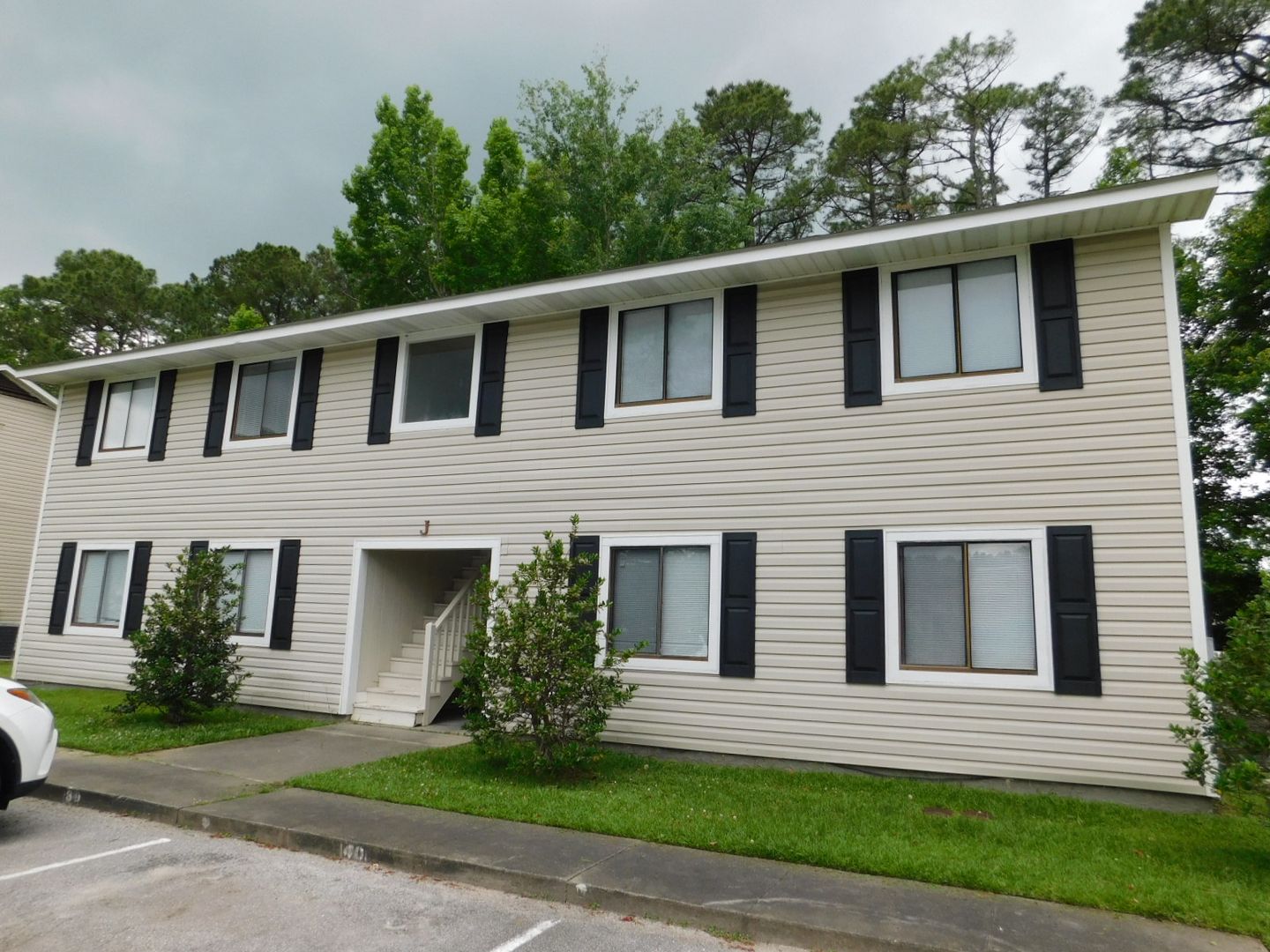 Havelock Apartment: 201 Shipman Rd J Building