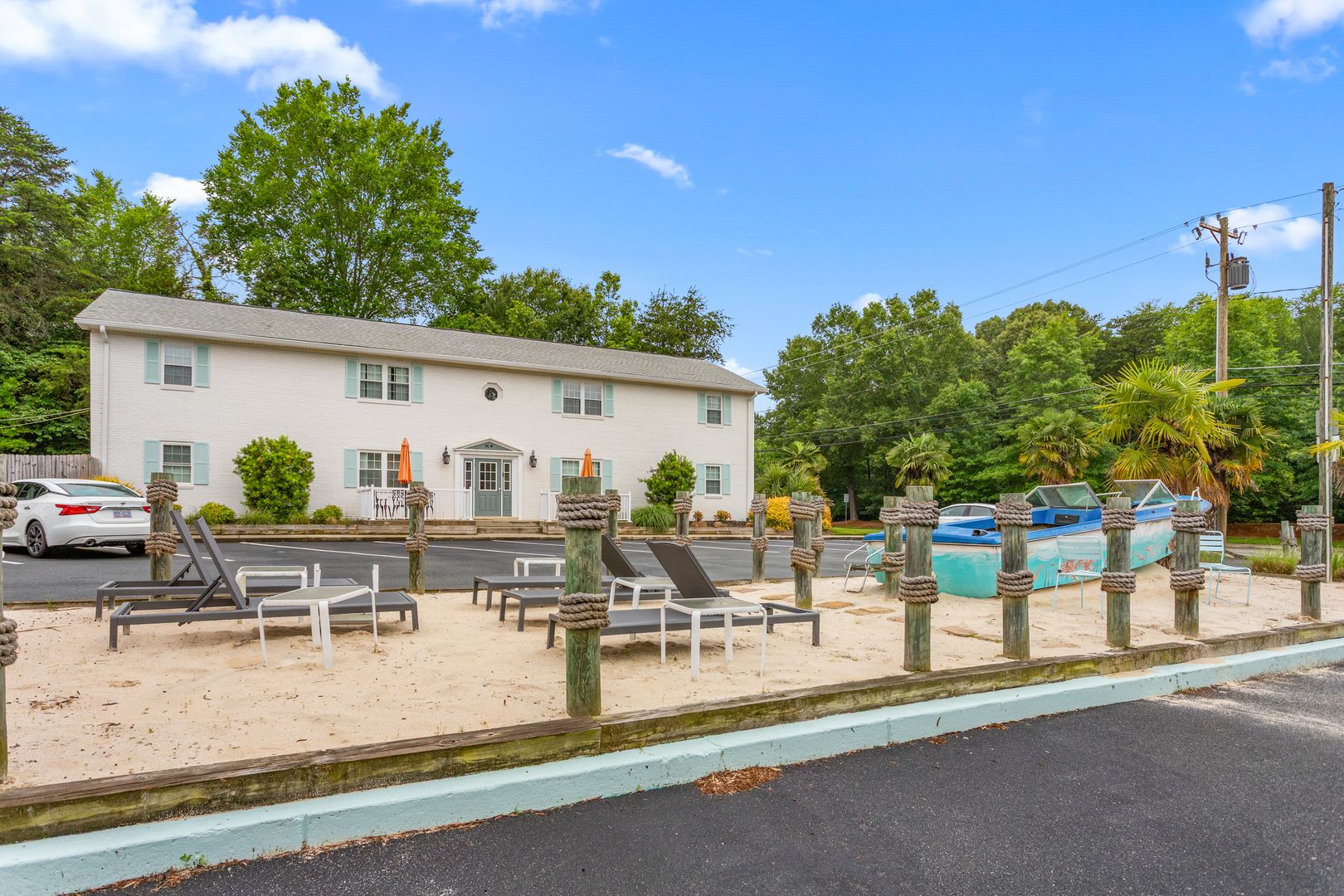 NCR student housing kitchen and interior near Elon University