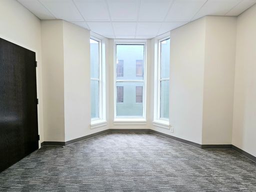 Two room conventional office – photo 1