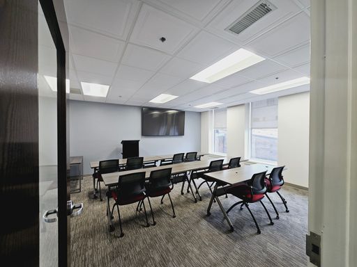 Dixie Building - Suite 320 – photo 1