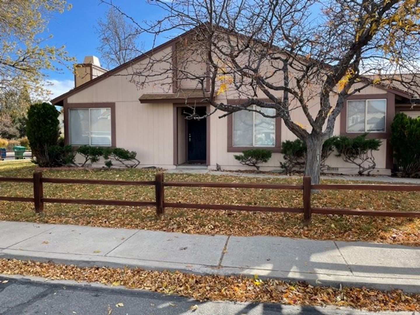 Sparks House: 1223 Junction Drive