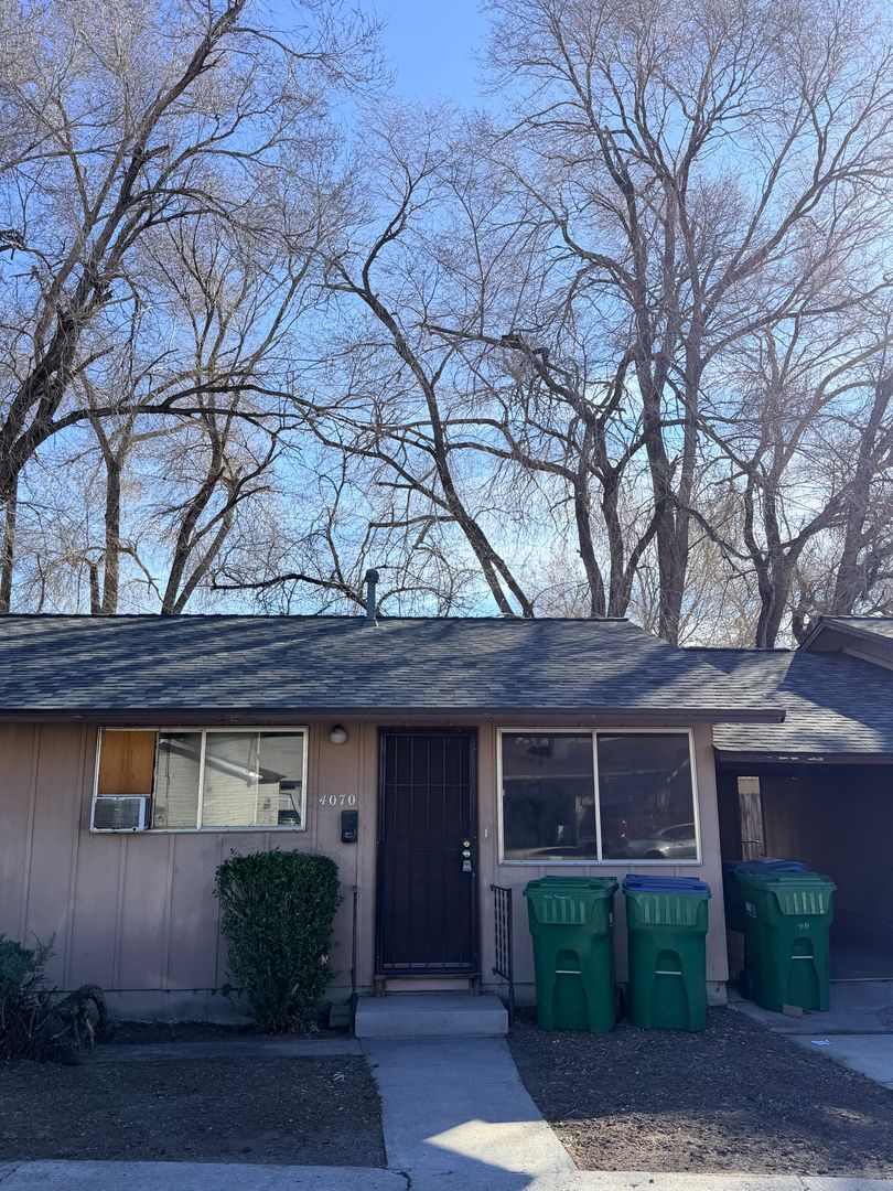 Reno House: 4070 Shinners Place