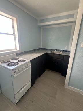 Studio apartment on the beach – photo 1