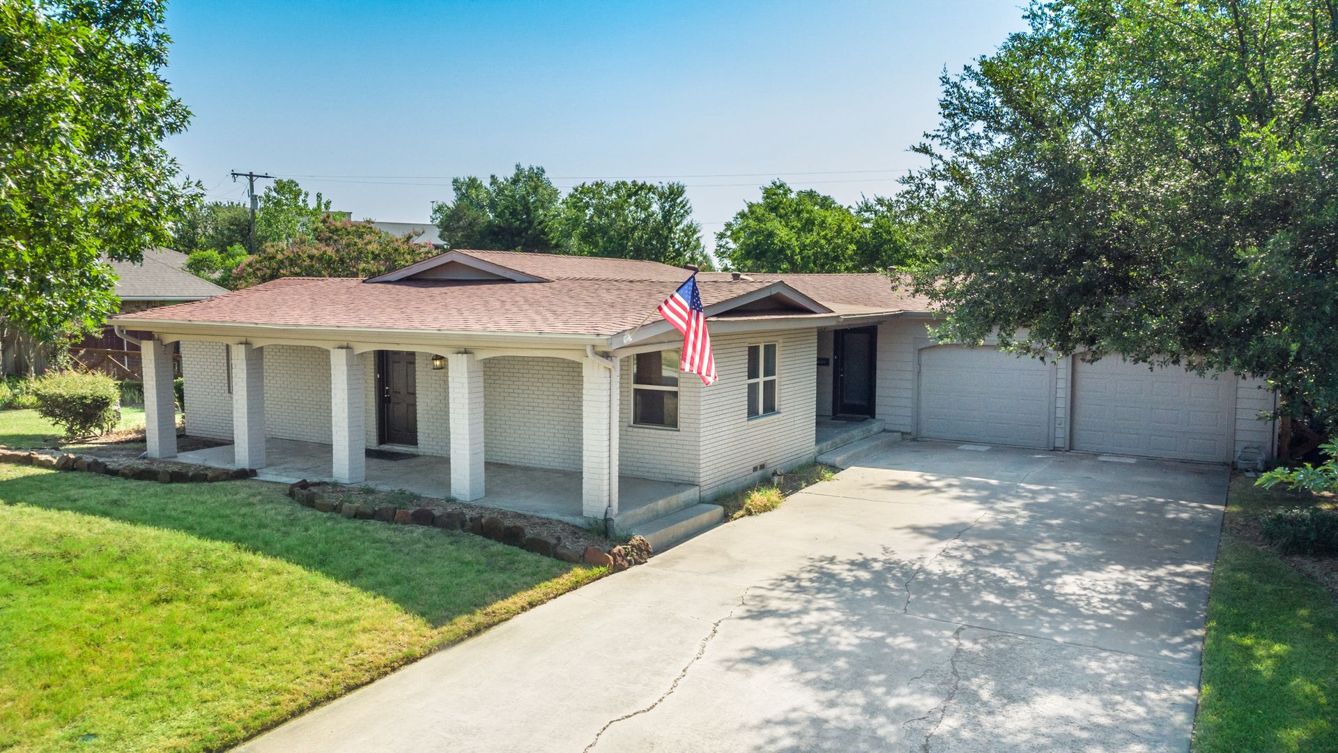 Southlake House: 1049 Summerplace Lane