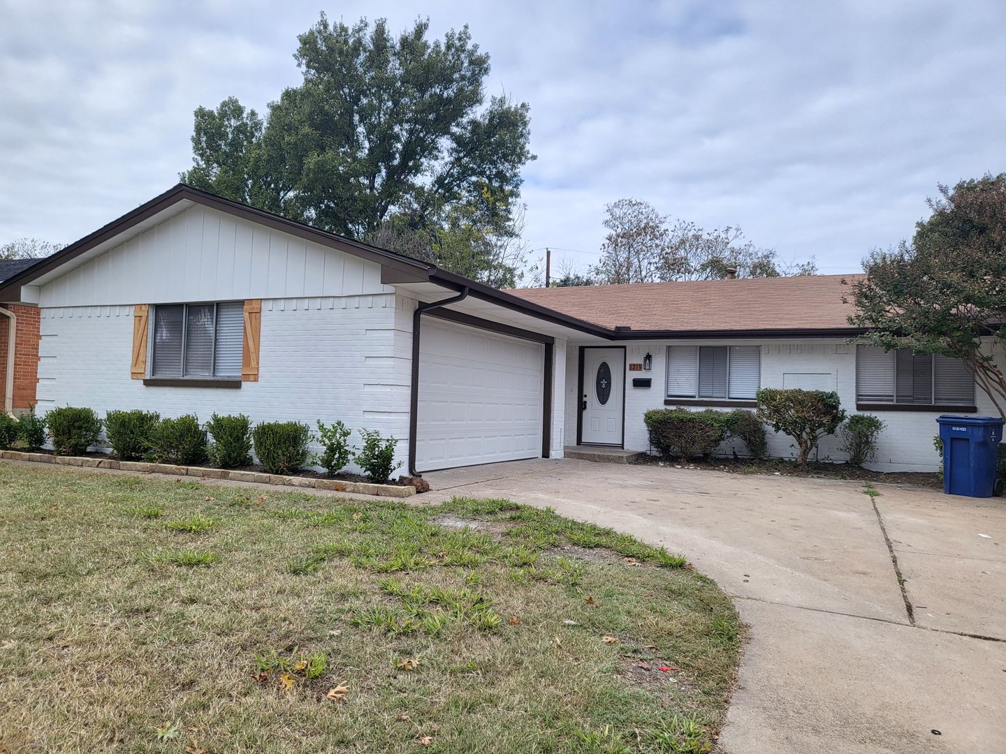 Garland House: 1213 Carroll Dr