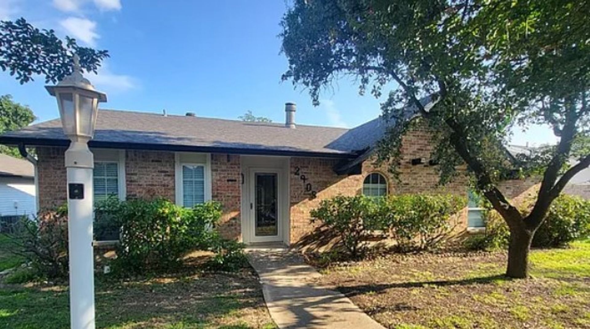 Carrollton House: 2908 Mill Trl
