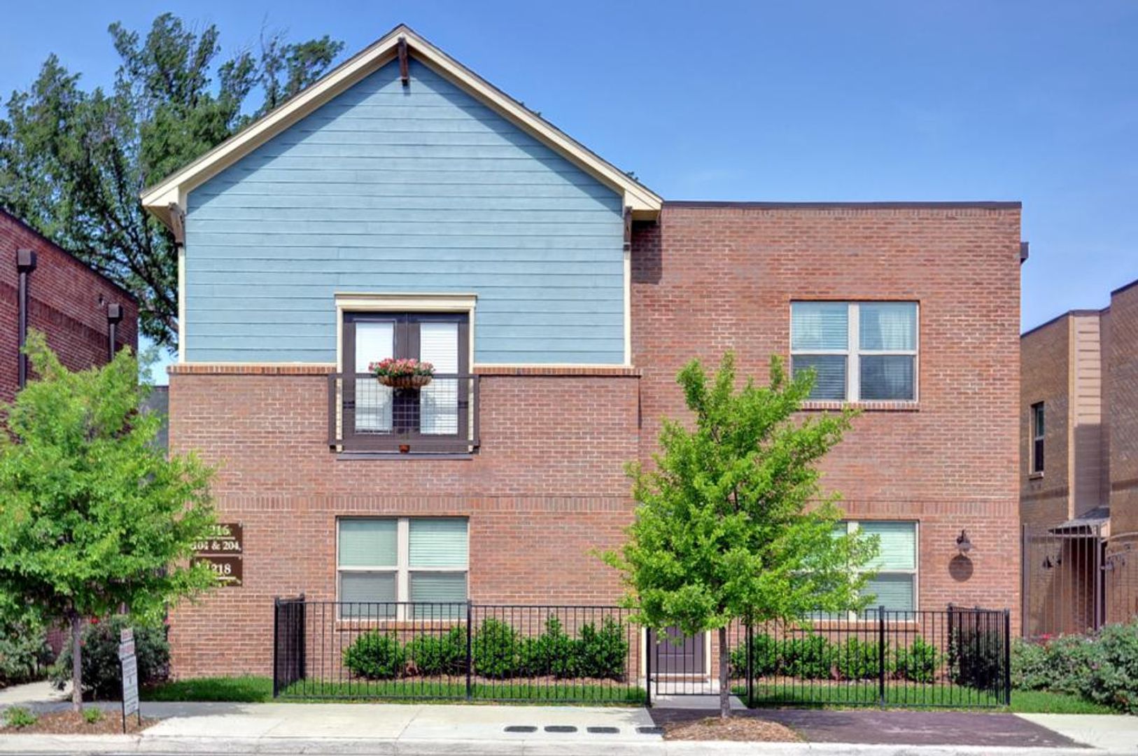 Fort Worth Apartment: 1210 College Ave