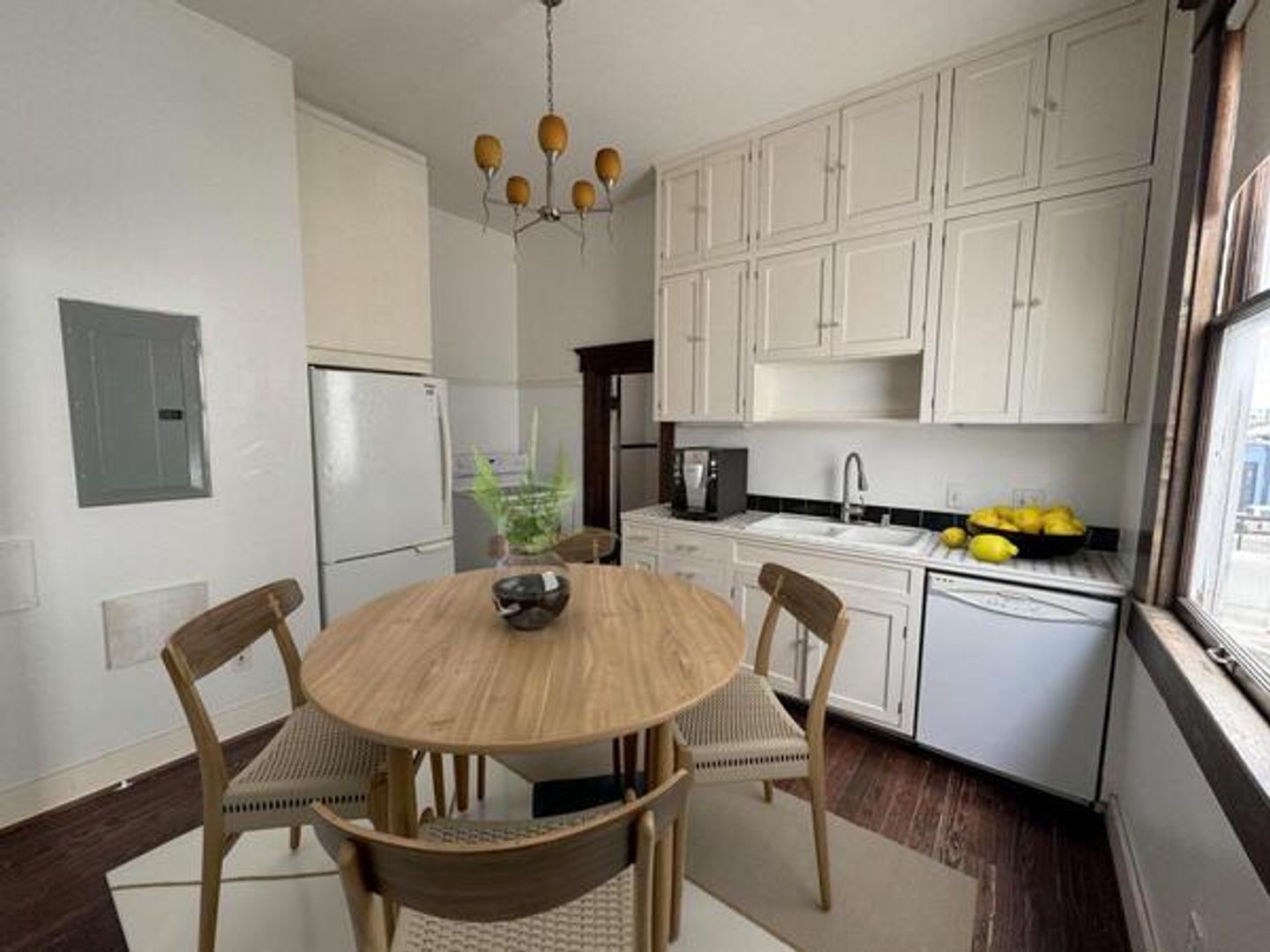 Fort Worth Apartment: 201 South Main Street