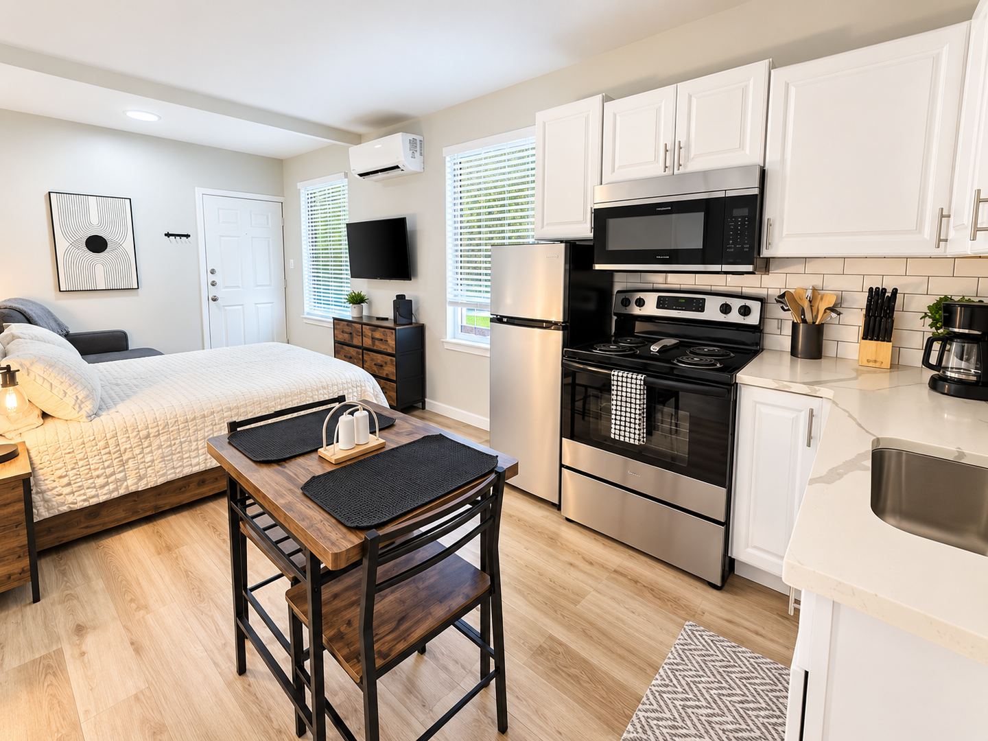Fort Worth Apartment: 1506 Hurley Ave
