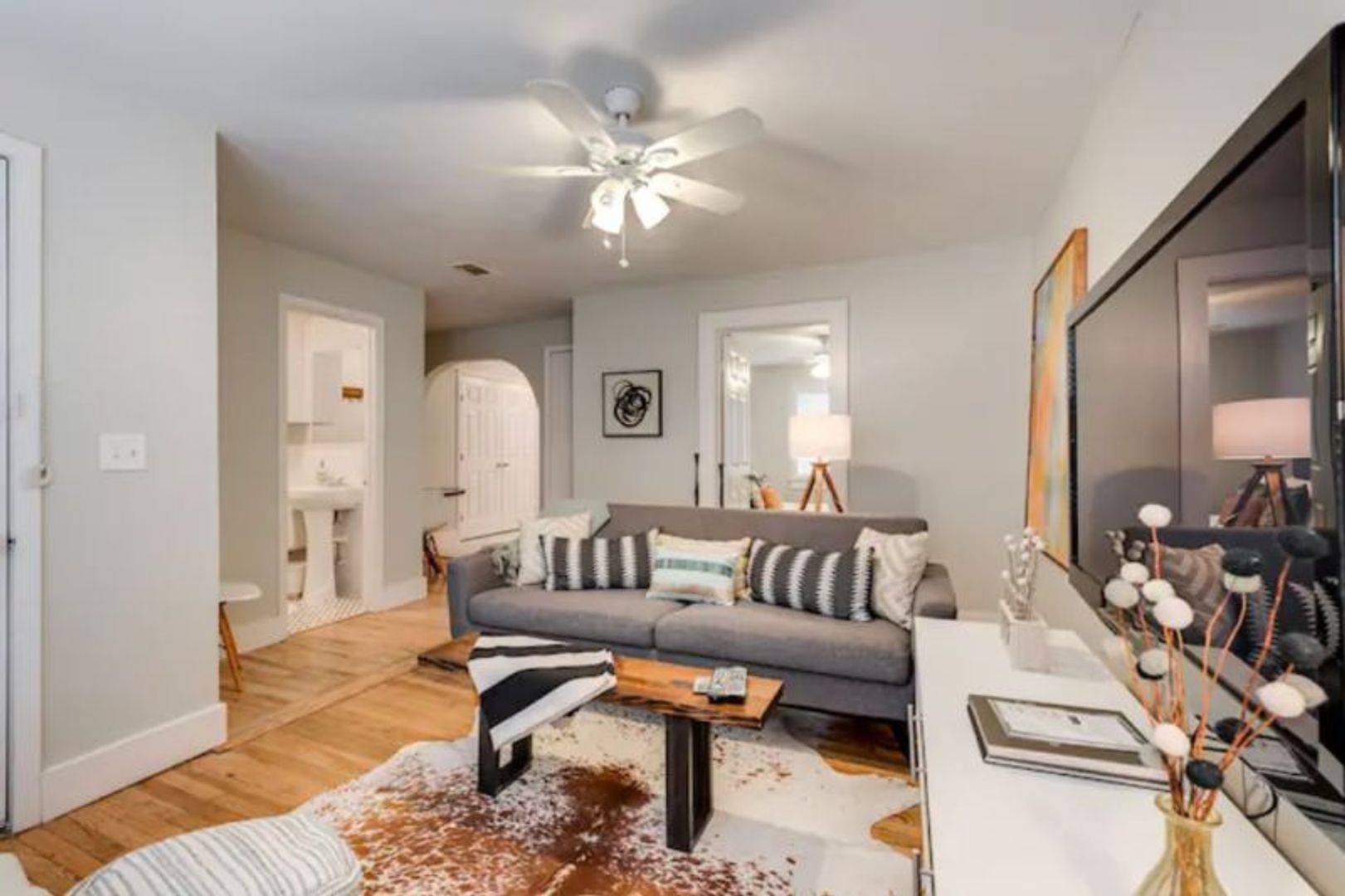 Fort Worth Apartment: 1501 West Myrtle Street