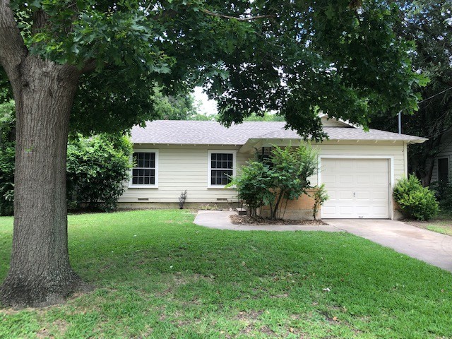 Denton House: 907 Denton St.