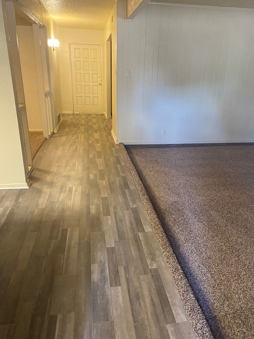 Denton House: 1900 Westminster #106