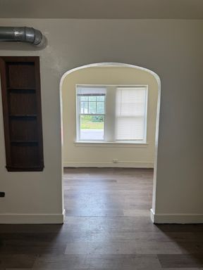 Listing photo thumbnail