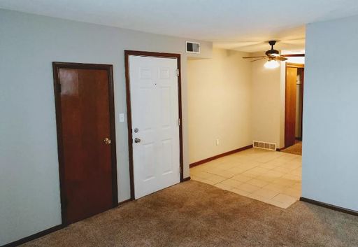 Listing photo thumbnail