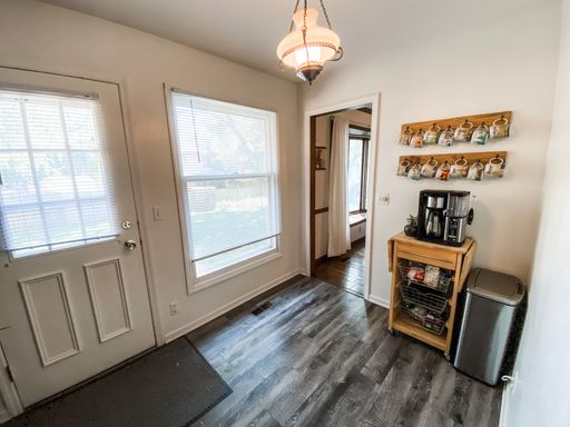 Listing photo thumbnail