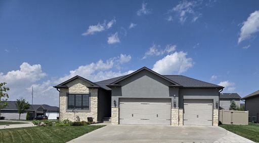 6300 White Fish Drive – photo 1