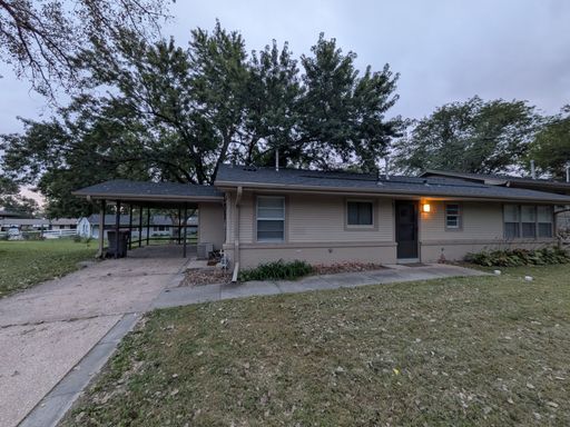 5115 - 5121 W Benton , Lincoln, NE 68524