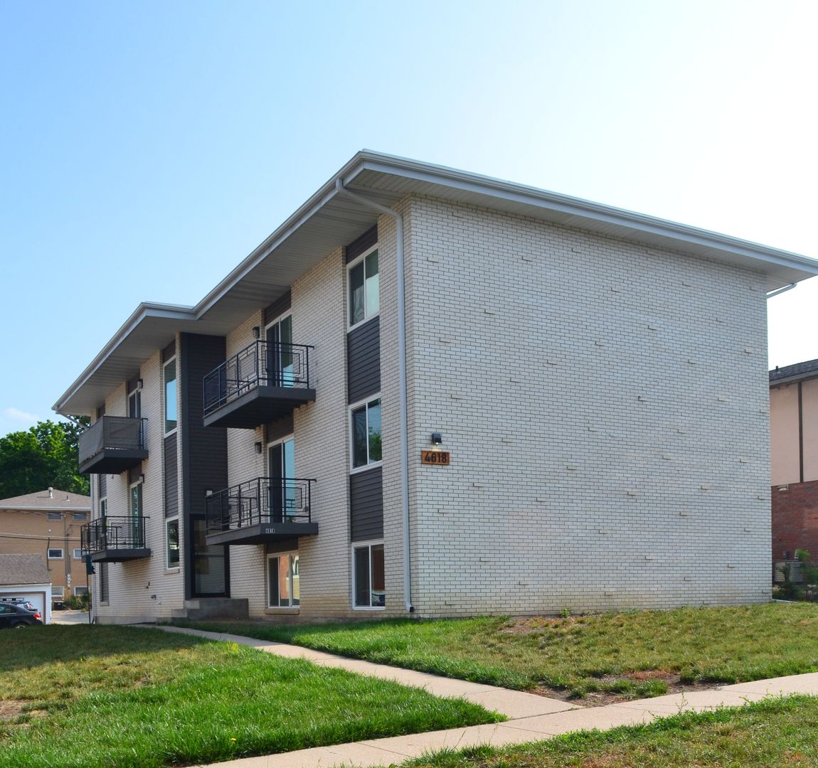 Lincoln Apartment: 4618 Cooper