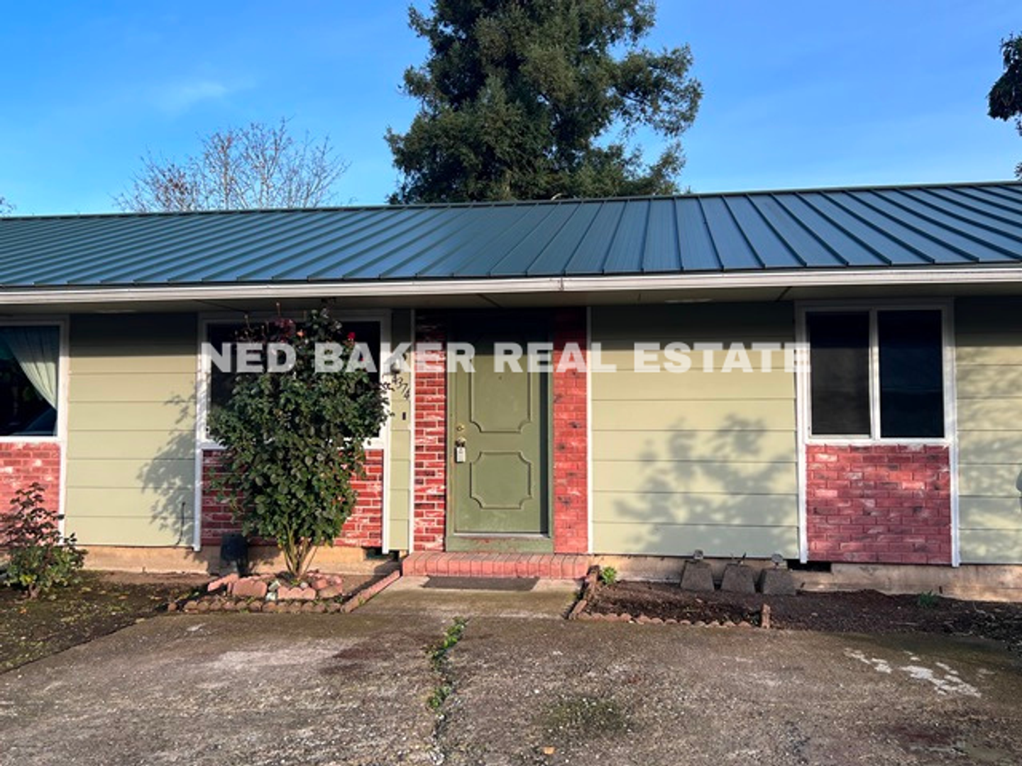 Salem Apartment: 4314-4388 State St