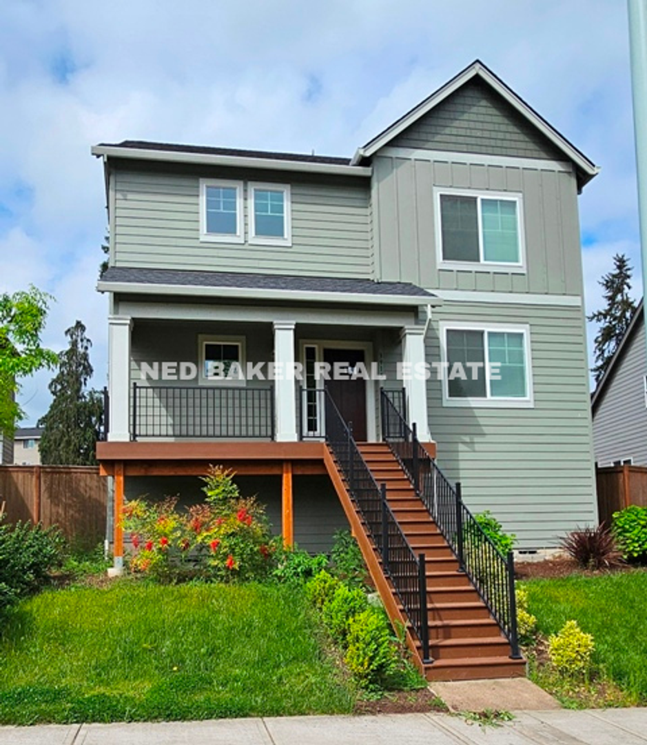 Salem House: 3915 Lindburg Rd. SE