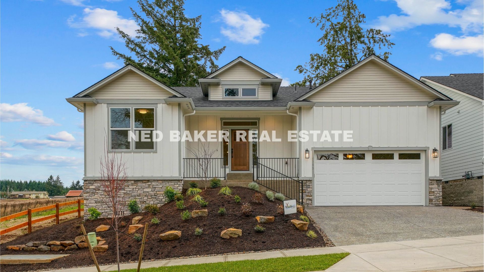 Salem House: 6755 Devon Ave SE