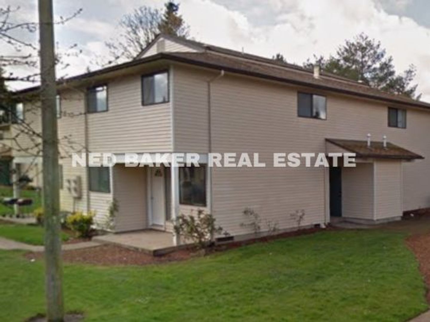 Salem Apartment: 2540-2594 Lee St SE