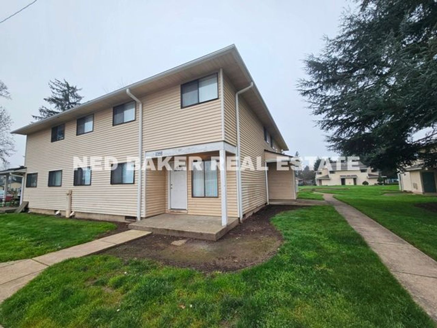 Salem Apartment: 2540-2594 Lee St SE