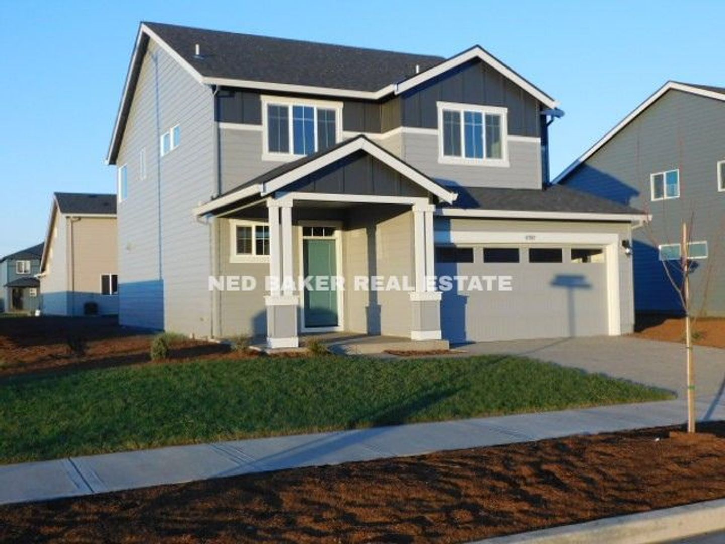 Salem House: 4707 Astronaut Ave NE