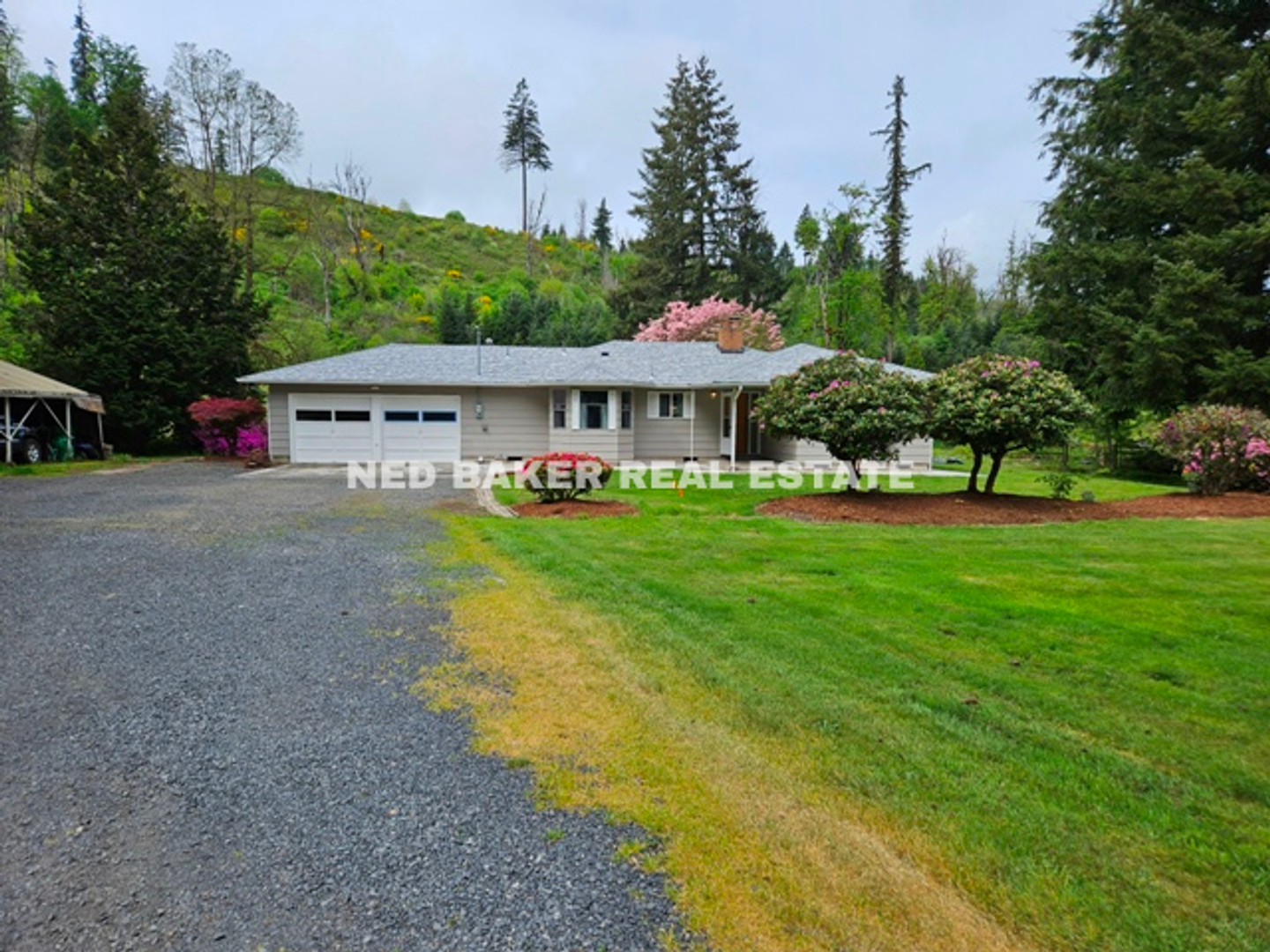 Lyons House: 47524 E Lyons-Mill City Dr