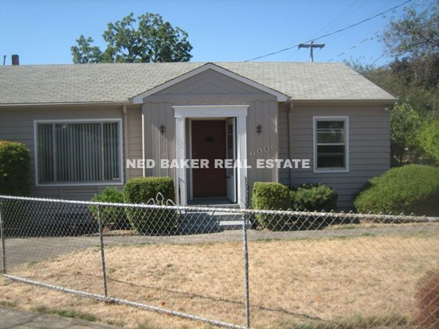 Salem Apartment: 1460-1462 Trade St SE