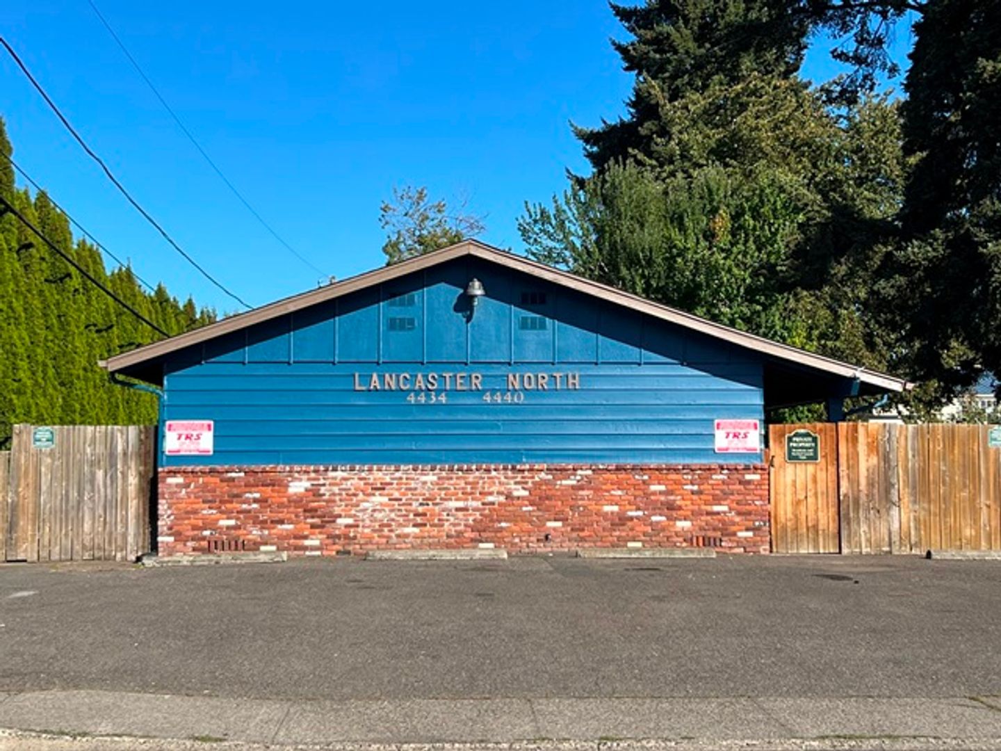 2Bd/1Ba Single Story Apartment Unit - Move in Ready!