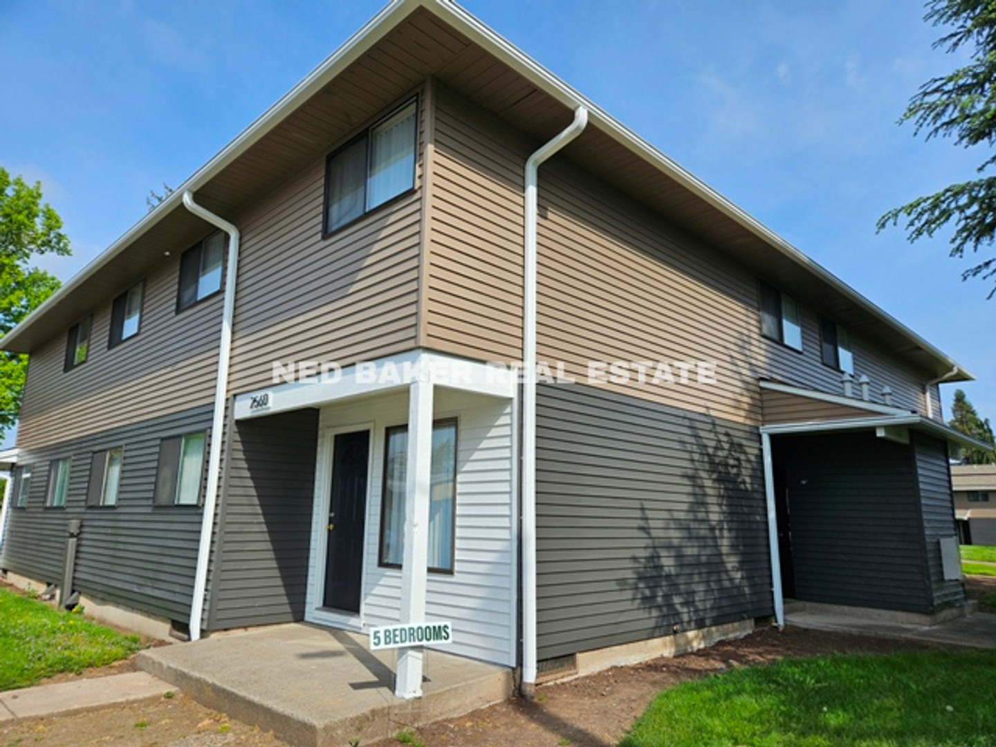 Salem Apartment: 2540-2594 Lee St SE