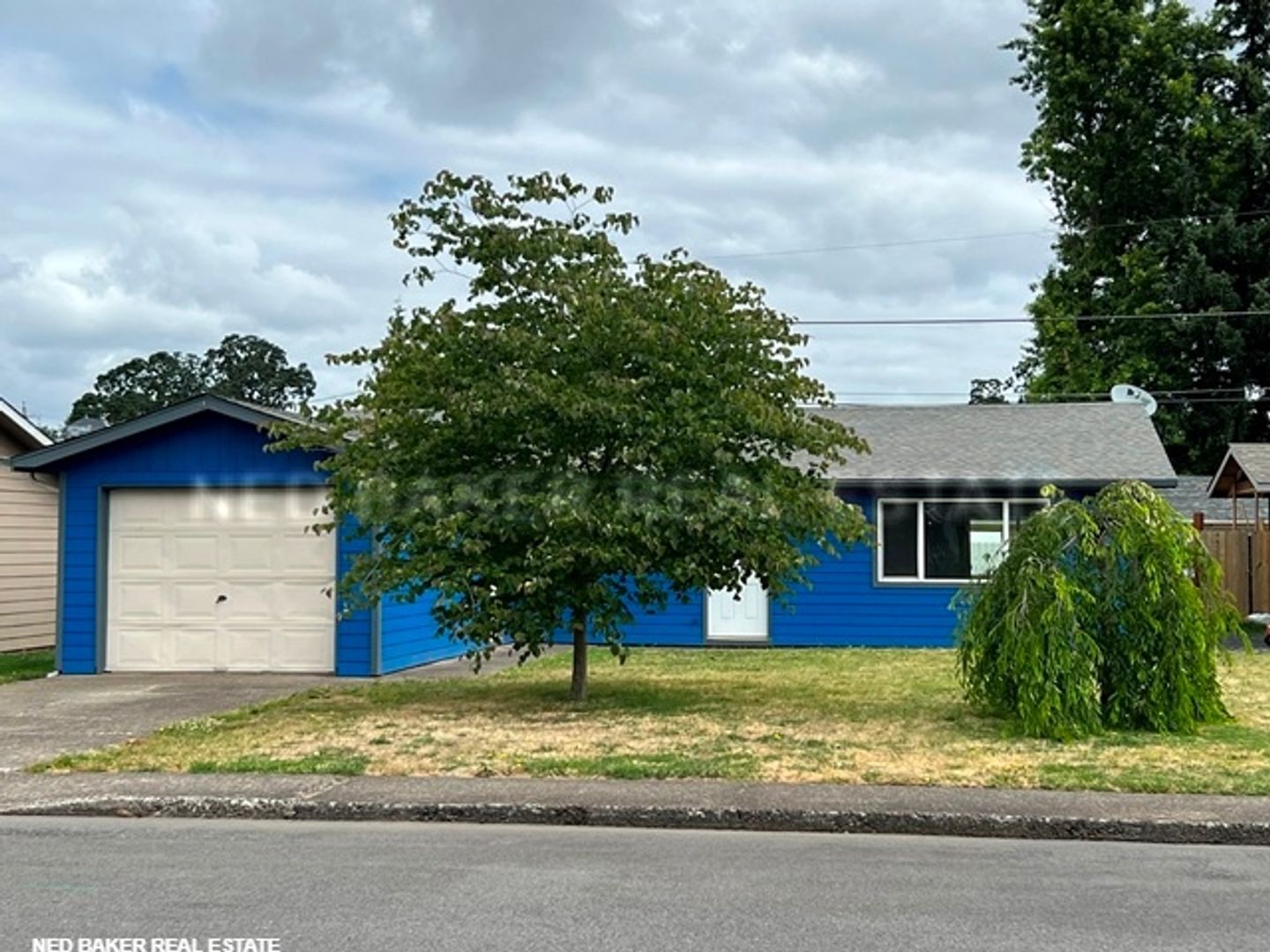 Aumsville House: 385 Dianne Ct