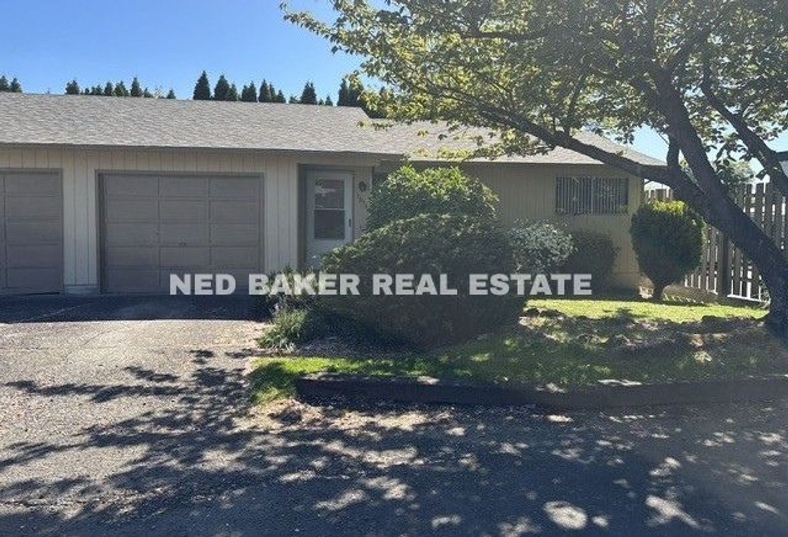Salem Apartment: 3880 Auburn Rd NE