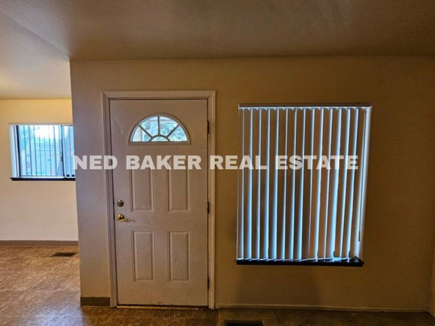 Salem Apartment: 2540-2594 Lee St SE