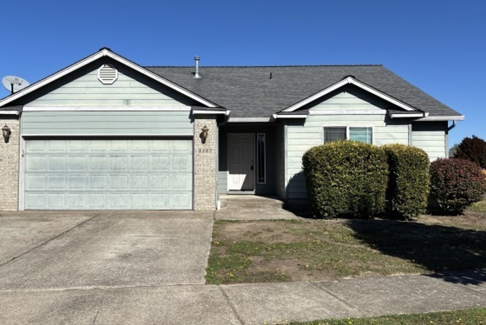 Albany House: 3187 Isaac Ave SE