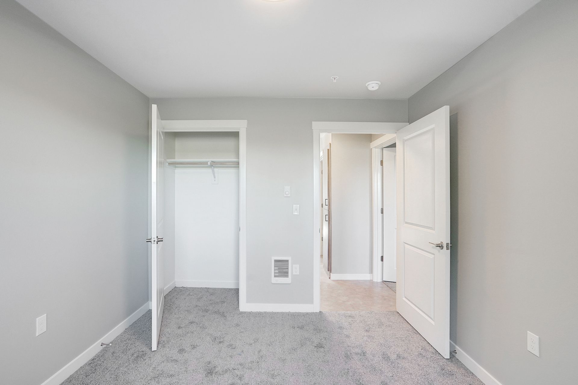 2Bd/2Ba Upper Level Apartment - Available Soon! 10 of 12