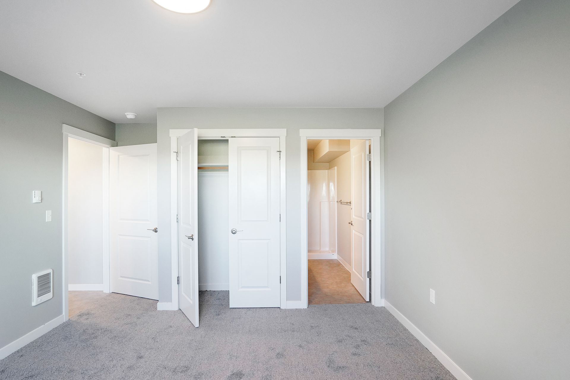 2Bd/2Ba Upper Level Apartment - Available Soon! 12 of 12
