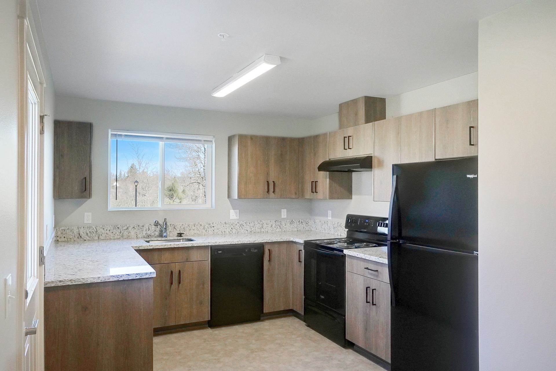 2Bd/2Ba Upper Level Apartment - Available Soon! 7 of 12