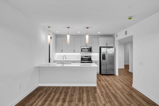 Spacious 2-Bedroom | Southeast Facing – photo 1