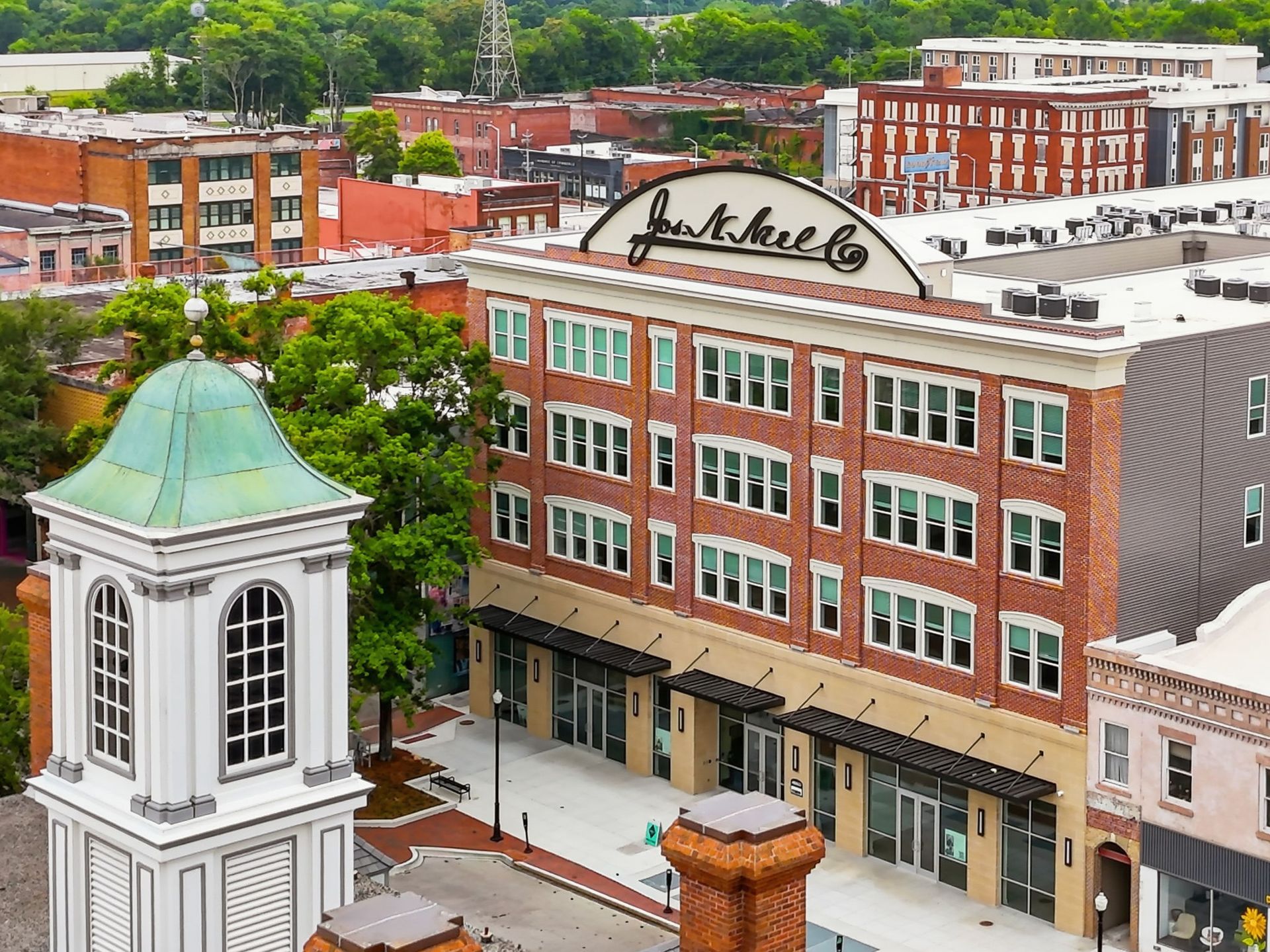 Macon Apartment: 462 Cherry Street