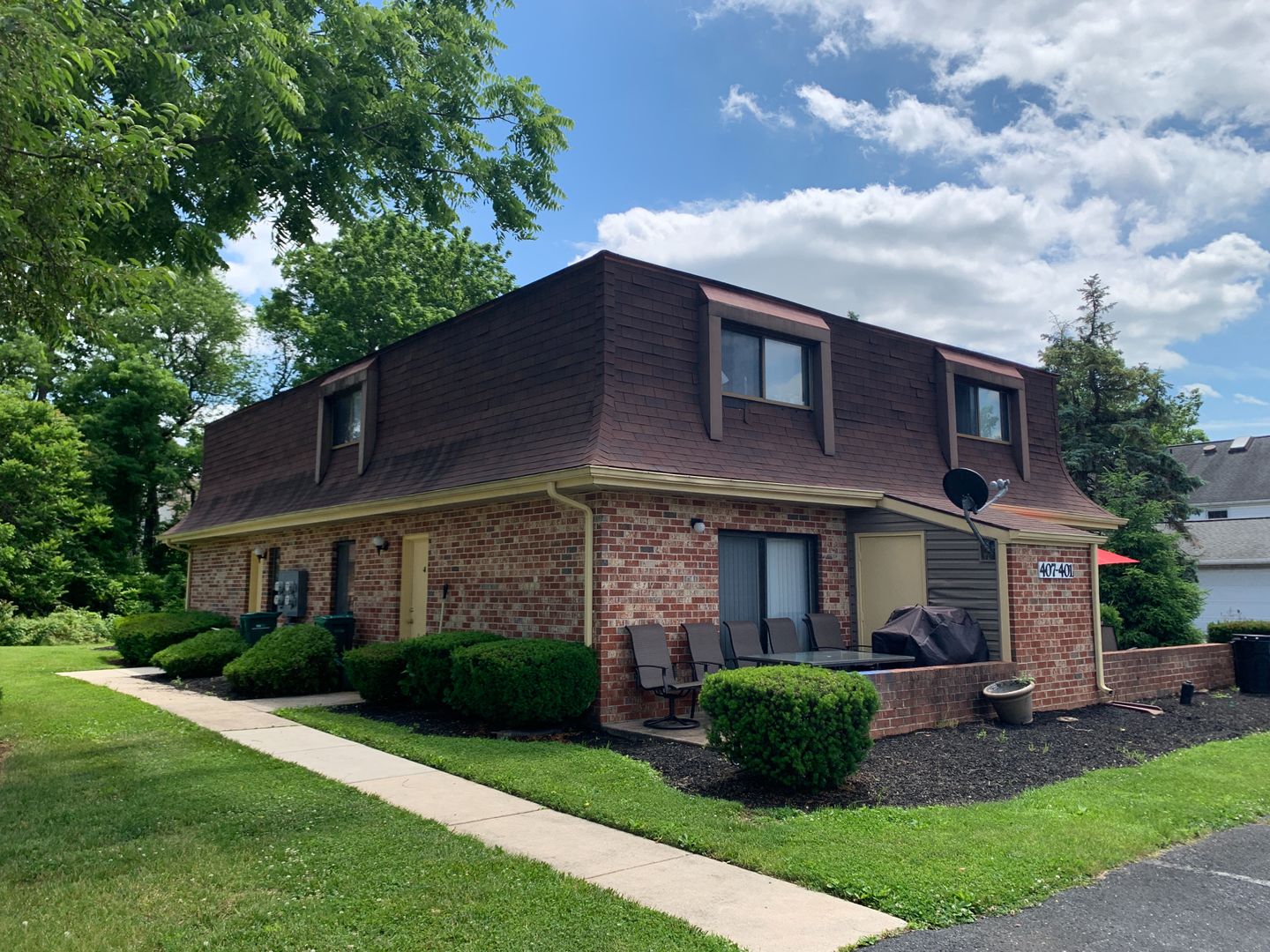 Mechanicsburg Apartment: 401 -479 Garden Drive