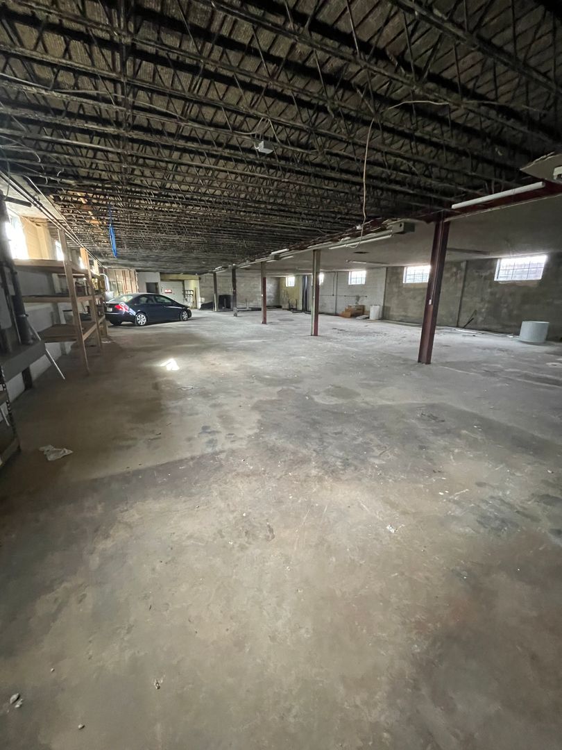 810 N Hanover Street , Basement/ Garage , Carlisle, PA 17013