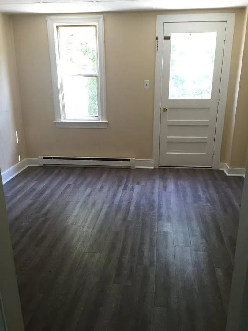 Introducing a pleasant 2-bedroom, 1-bathroom house located in the desirable Carlisle, PA area