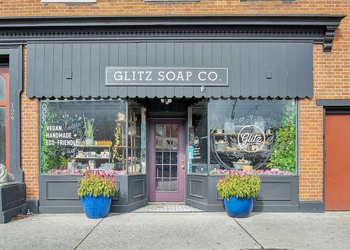 Office Space/Commercial Space For Rent in Downtown Carlisle!