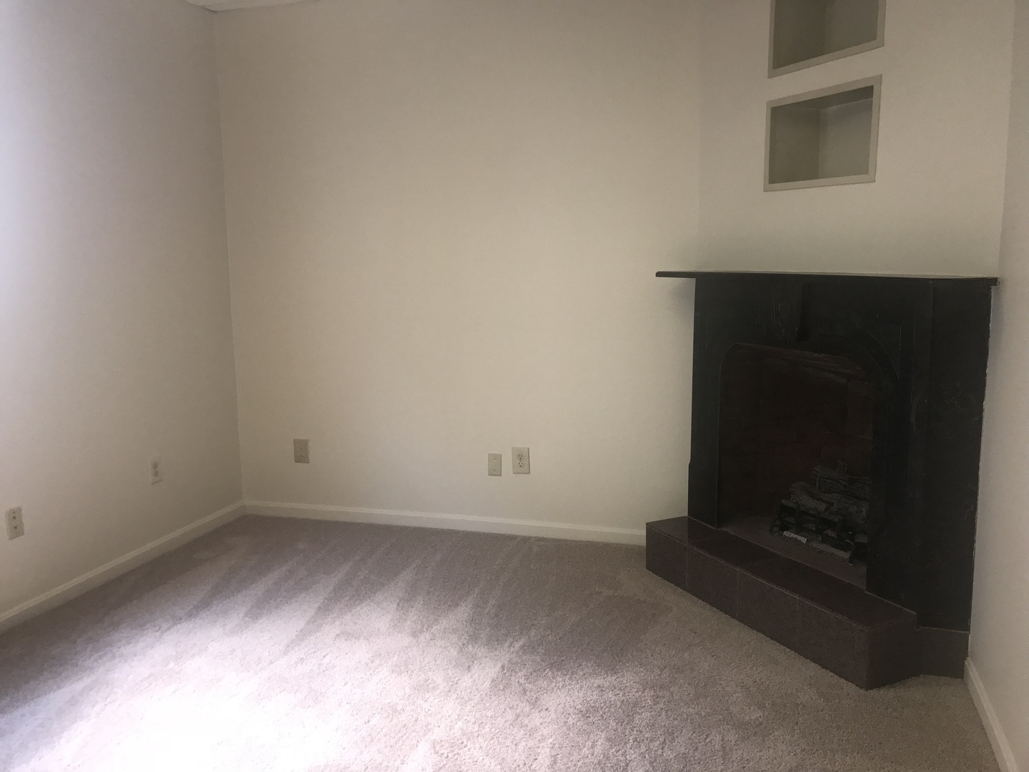 Carlisle Apartment: 130 N Hanover St